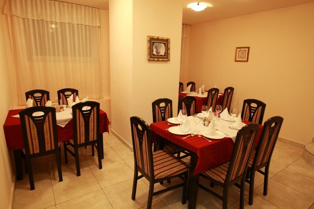 Hotel Vila Prestige Budva Kültér fotó