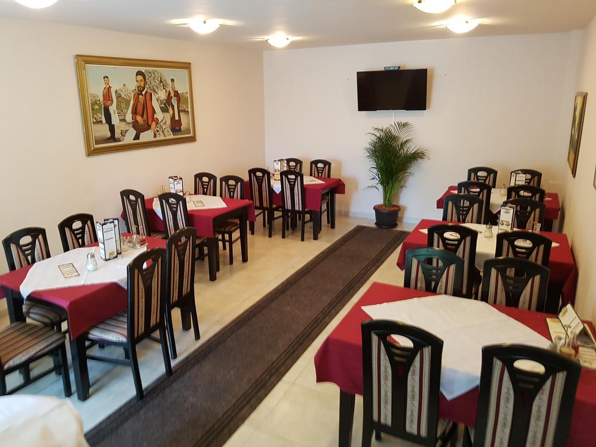 Hotel Vila Prestige Budva Kültér fotó